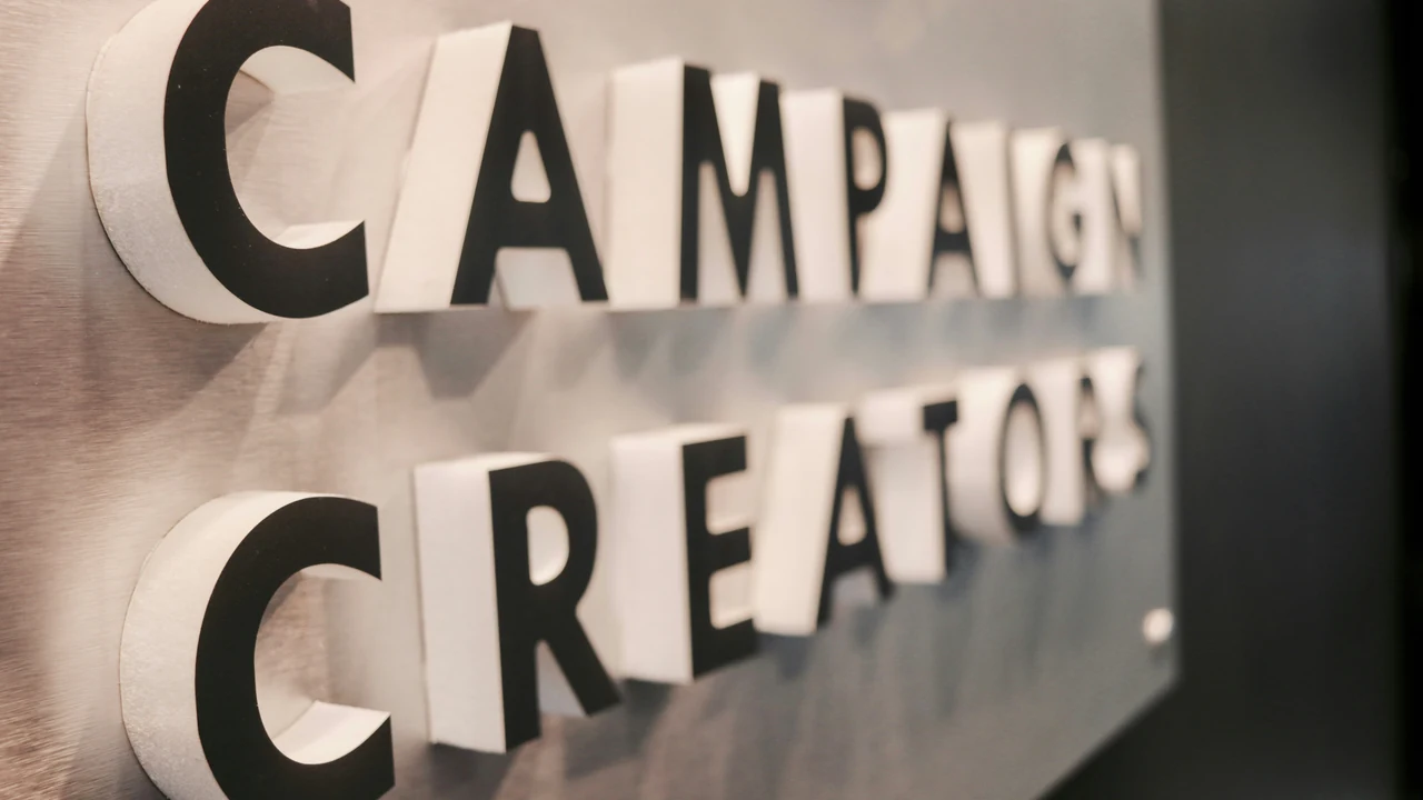 Campaign reaction signage.